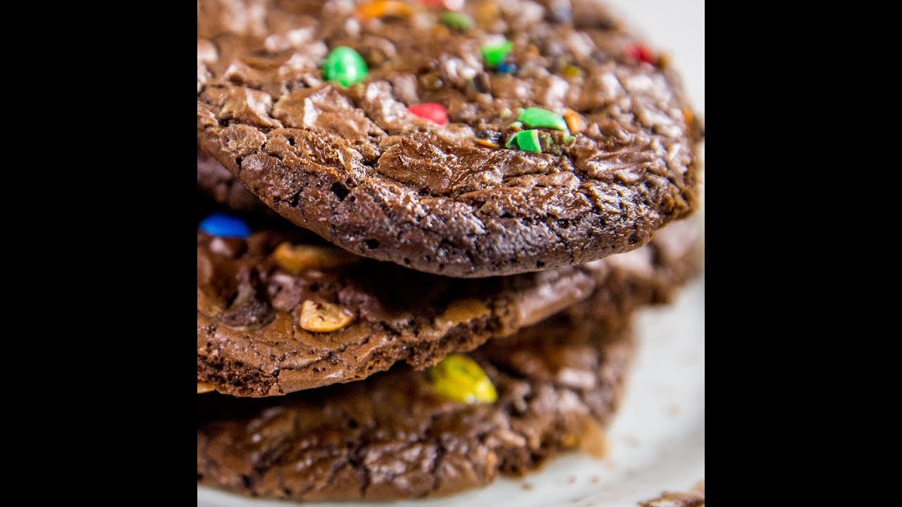 M&M Chocolate Chip Cookies