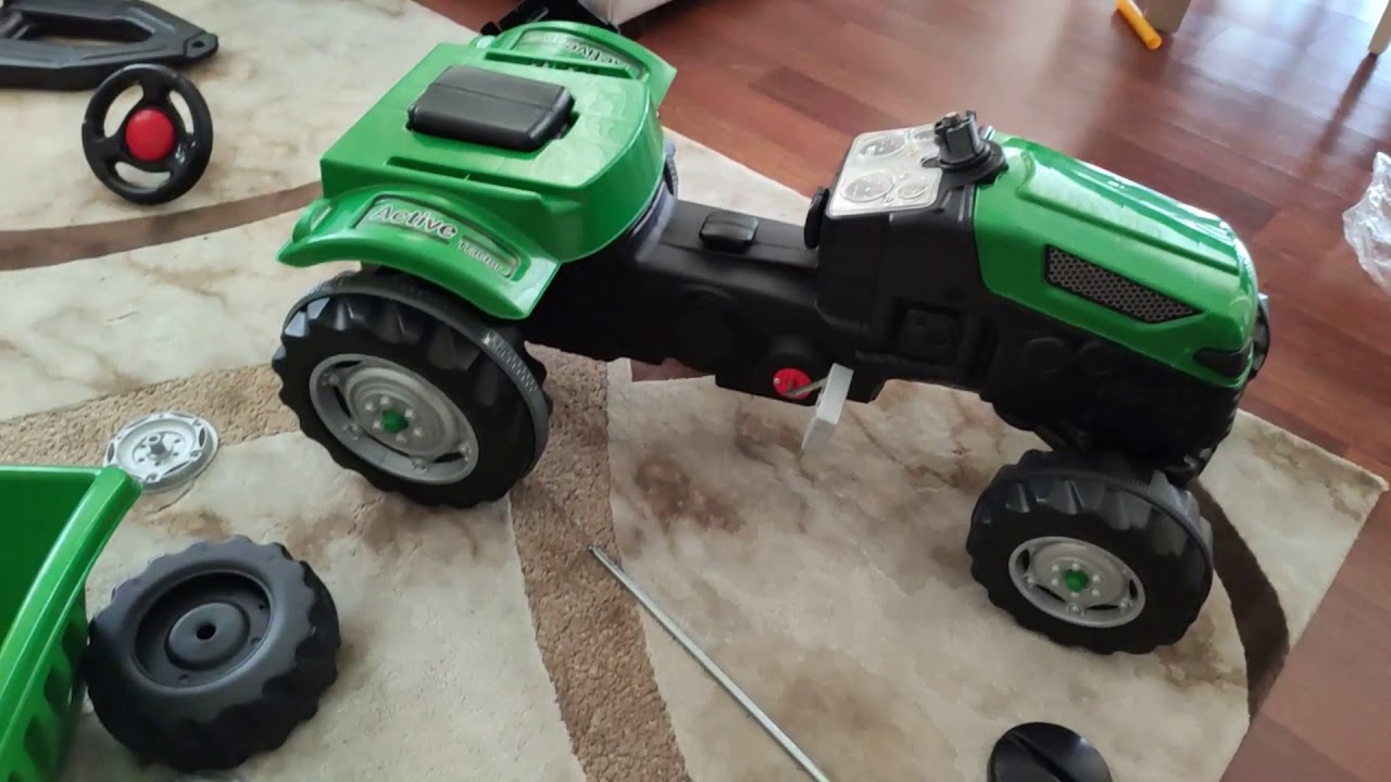 Eymen ile Kayra Afacanlar Pilsan Traktor Kurulumu Yaptılar