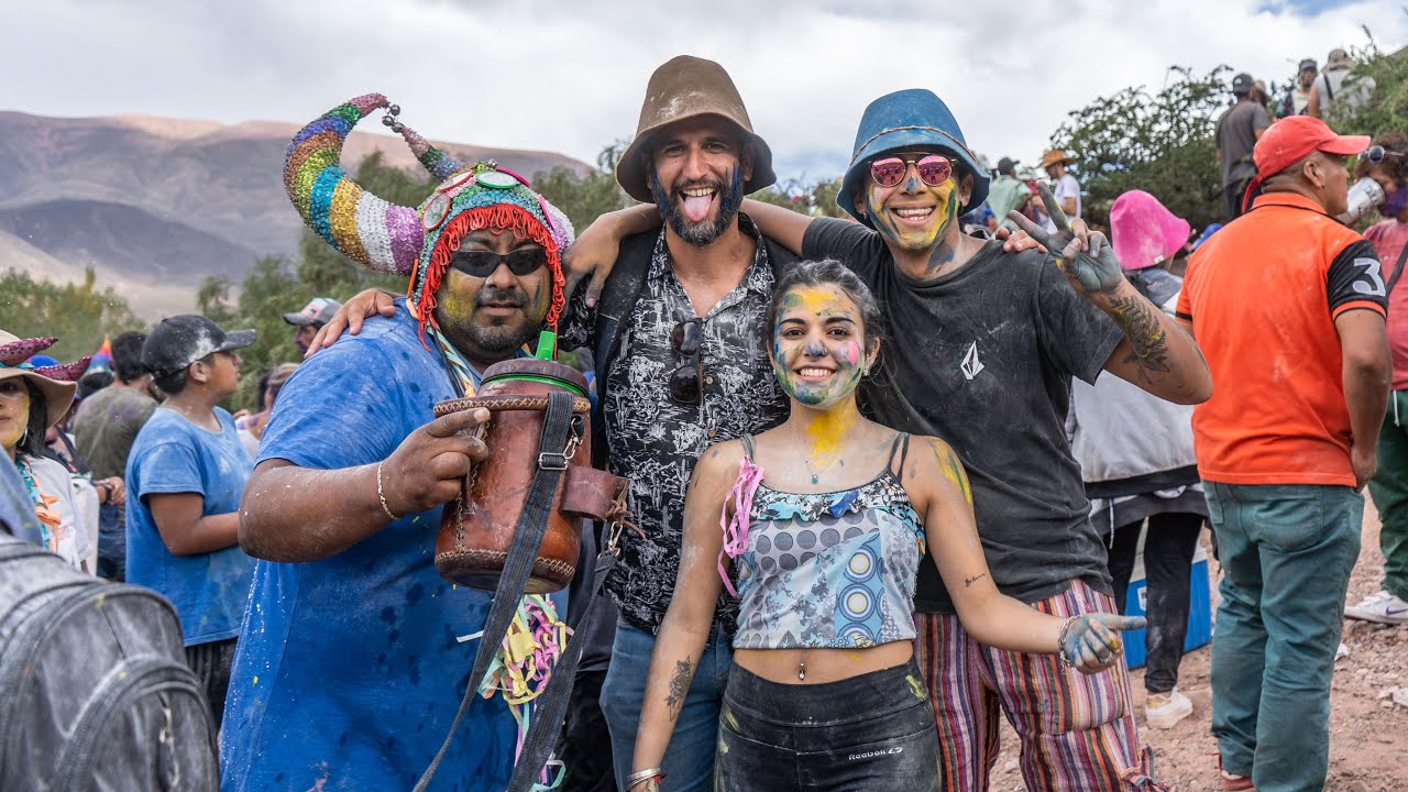 ASÍ SE VIVE EL CARNAVAL EN UN PUEBLITO DE JUJUY (fue la mejor fiesta de mi vida) | Uquía