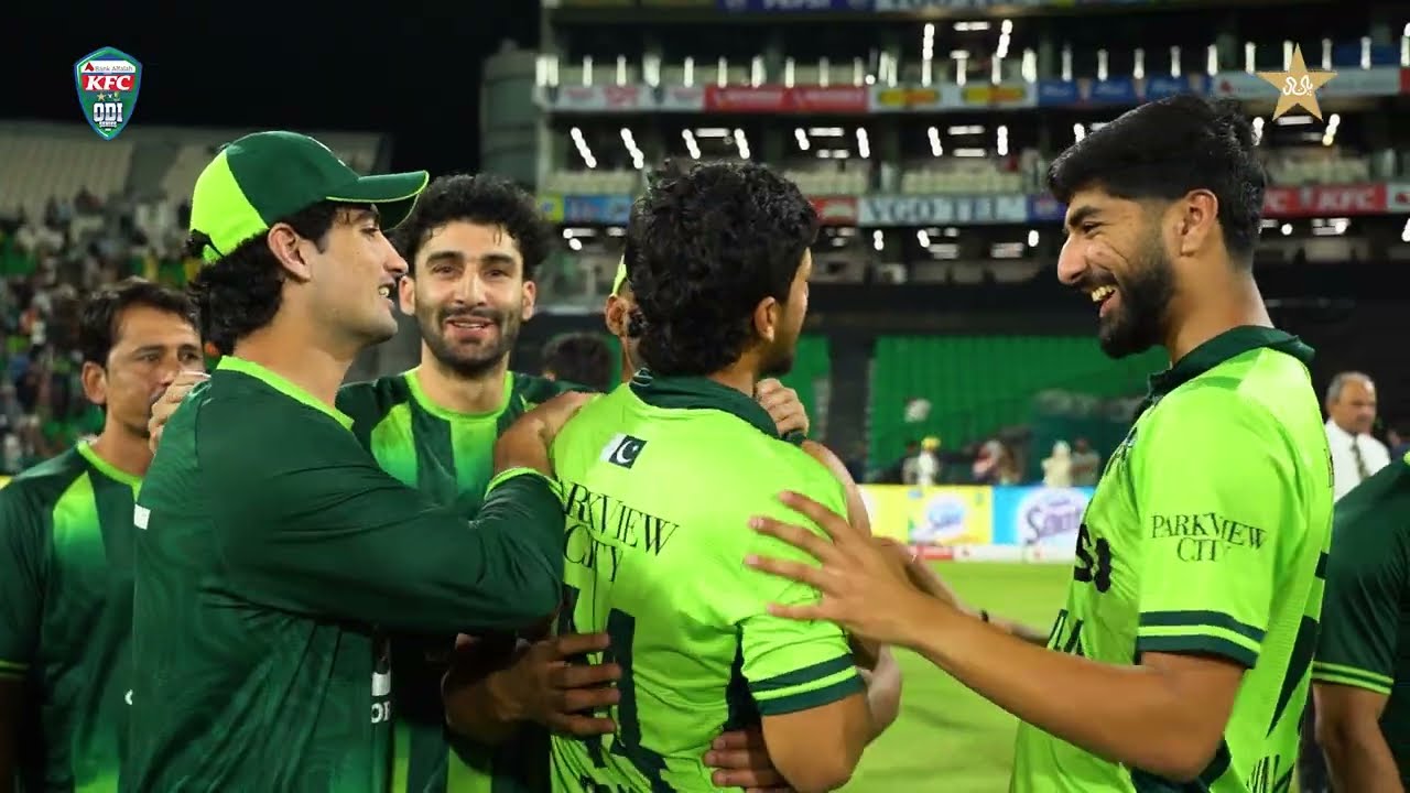 Post-victory moments in Lahore ✨ Pakistan are the worthy winners of the #PAKvAUS ODIs 👌 | MZE1K