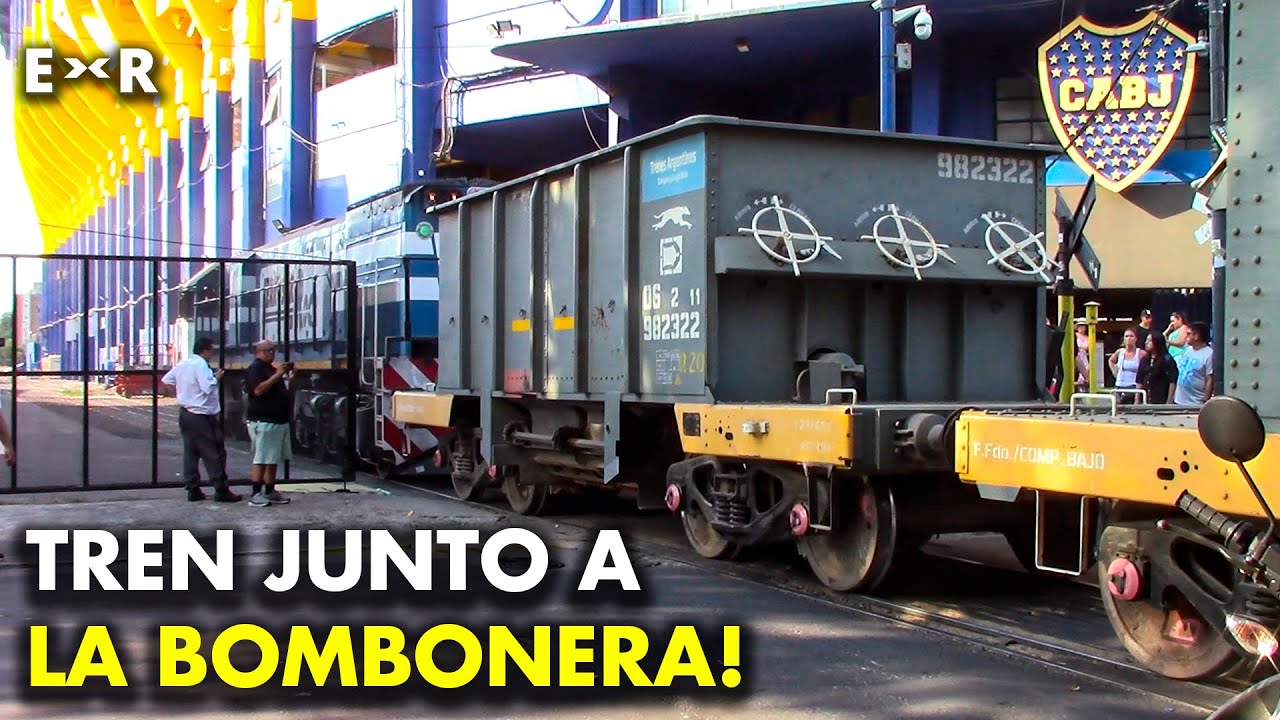Tren de Carga pasando junto a La Bombonera | Ferrosur Roca a cargo de un tren 