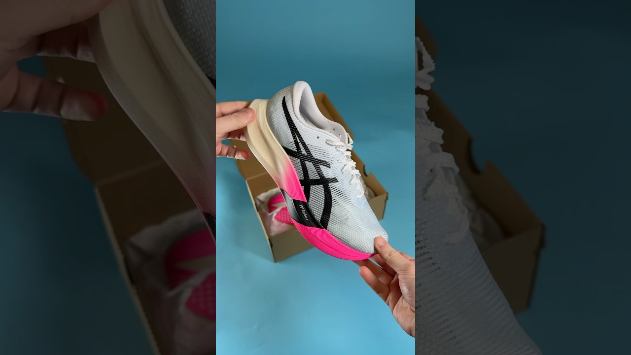 Unboxing the new ASICS Metaspeed Sky Paris! Available now from Pro:Direct Running 🌐