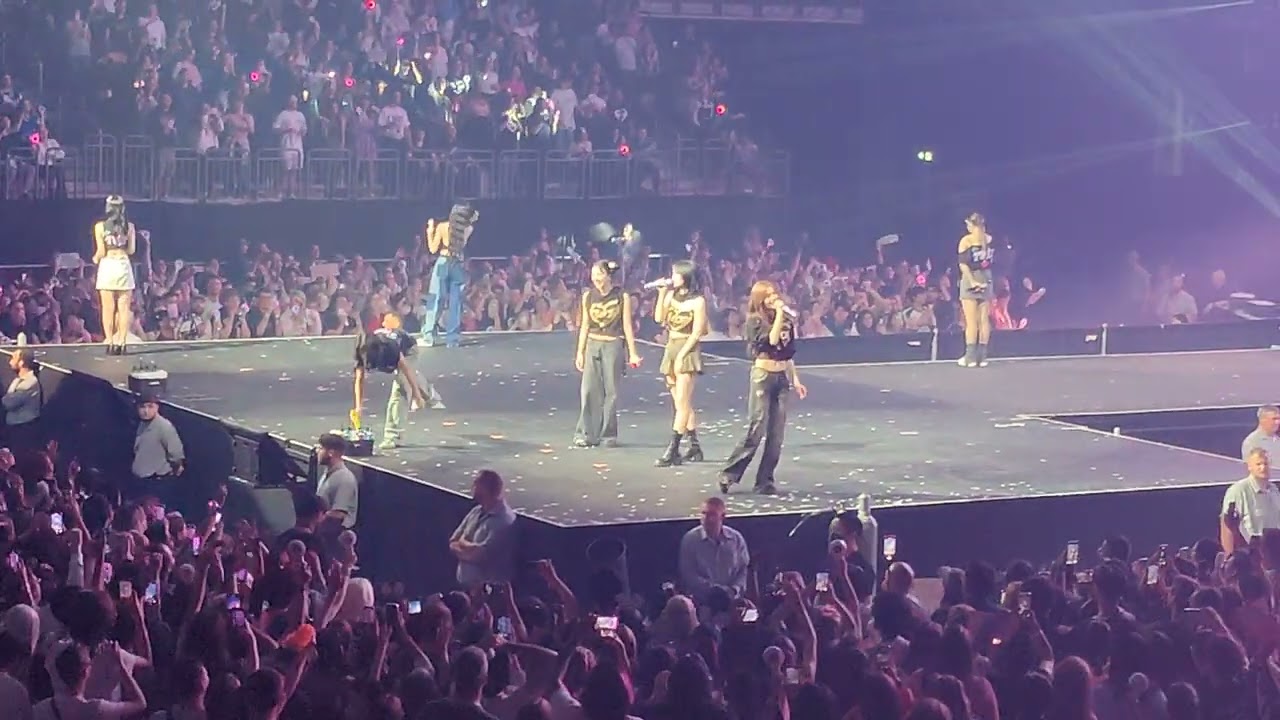 230913 TWICE - TT (Encore)