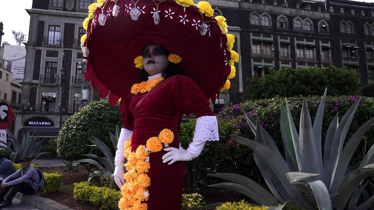 Day of the Dead holiday brings in tourism to Mexico