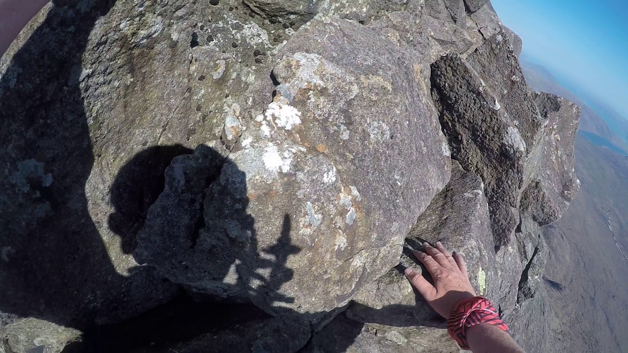 Sgurr Nan Gillean (final scramble to the summit)