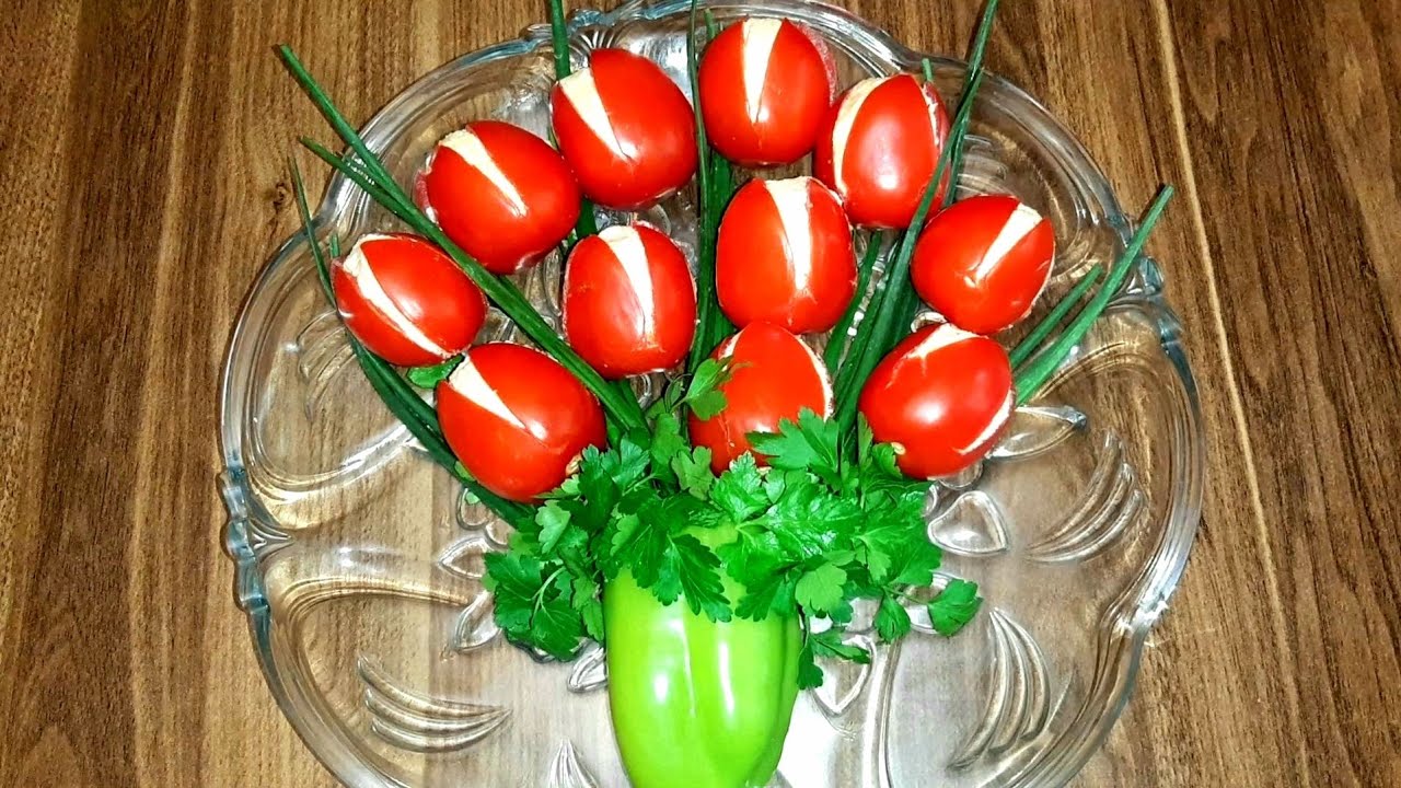 Салат на 8 марта.Салат 🌷тюльпаны.Tülpan salatı.8 mart salatı.Salad