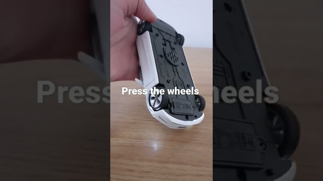 How to activate model 3 diecast sound and lights