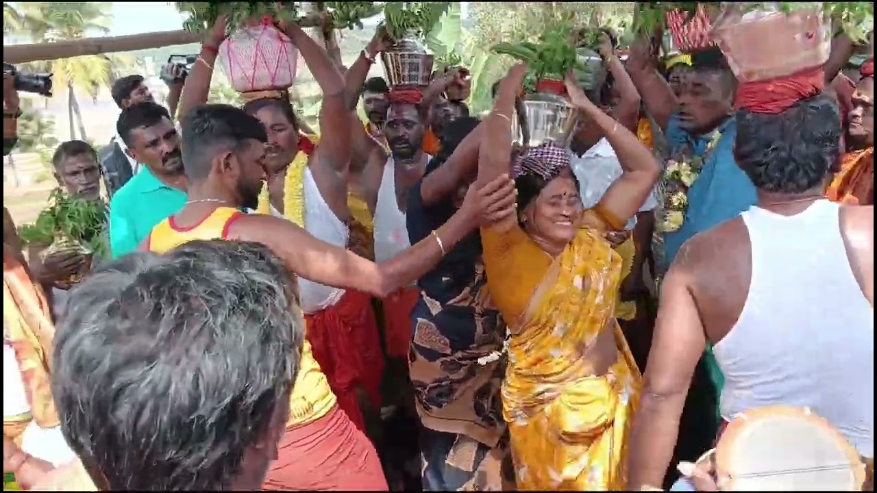 மன்னாதம்பாளையம் மாரியம்மன் கோவில் கும்பாபிஷேகம் அம்மனுக்கு தீர்த்தம் கொண்டு வருதல் 5.2.26