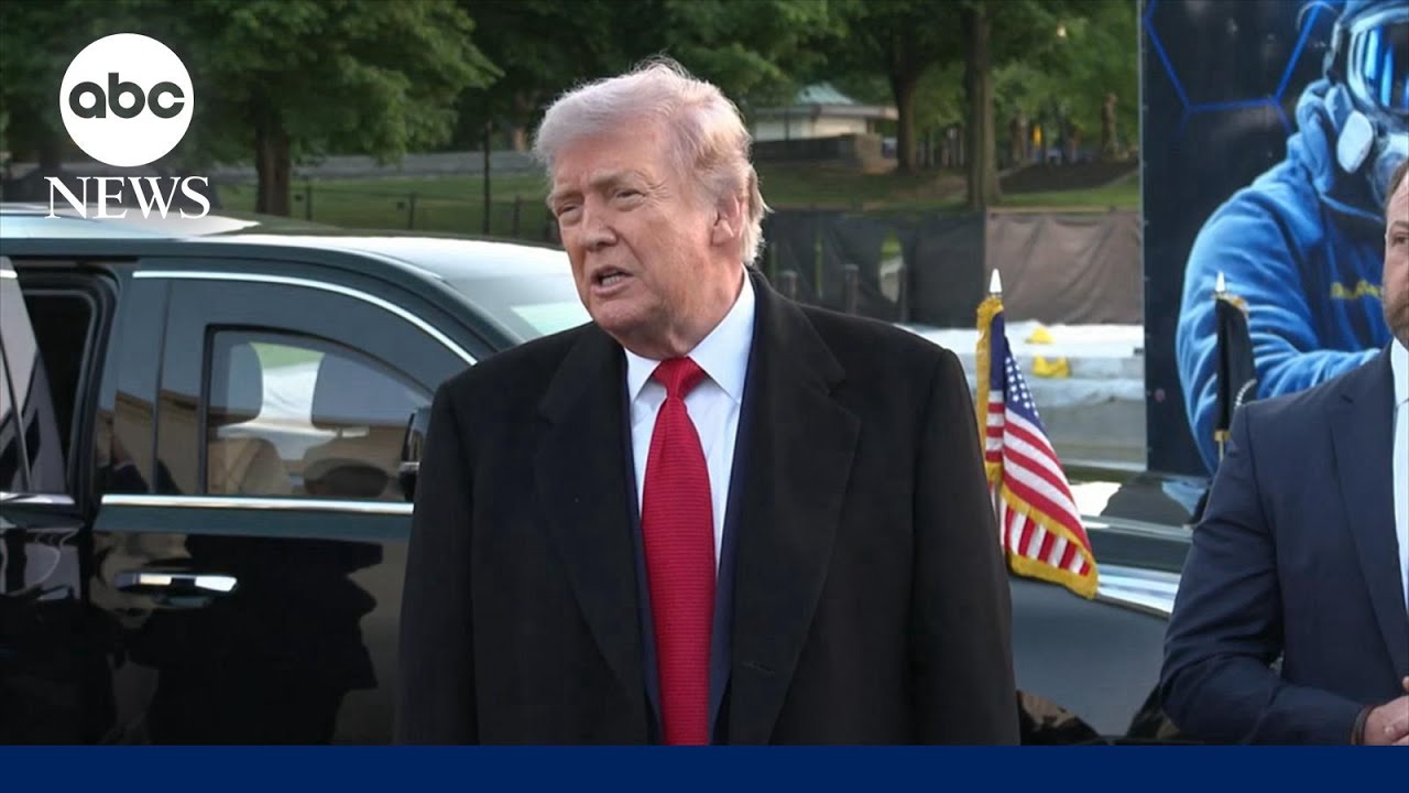 Трамп заявил, что обмен репликами в Ормузском проливе произошел после того, как Иран &laquo;заигрывал с...