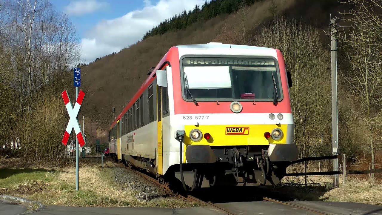 Daadetalbahn mit 628 - Zwischen Betzdorf und Schutzbach 2015