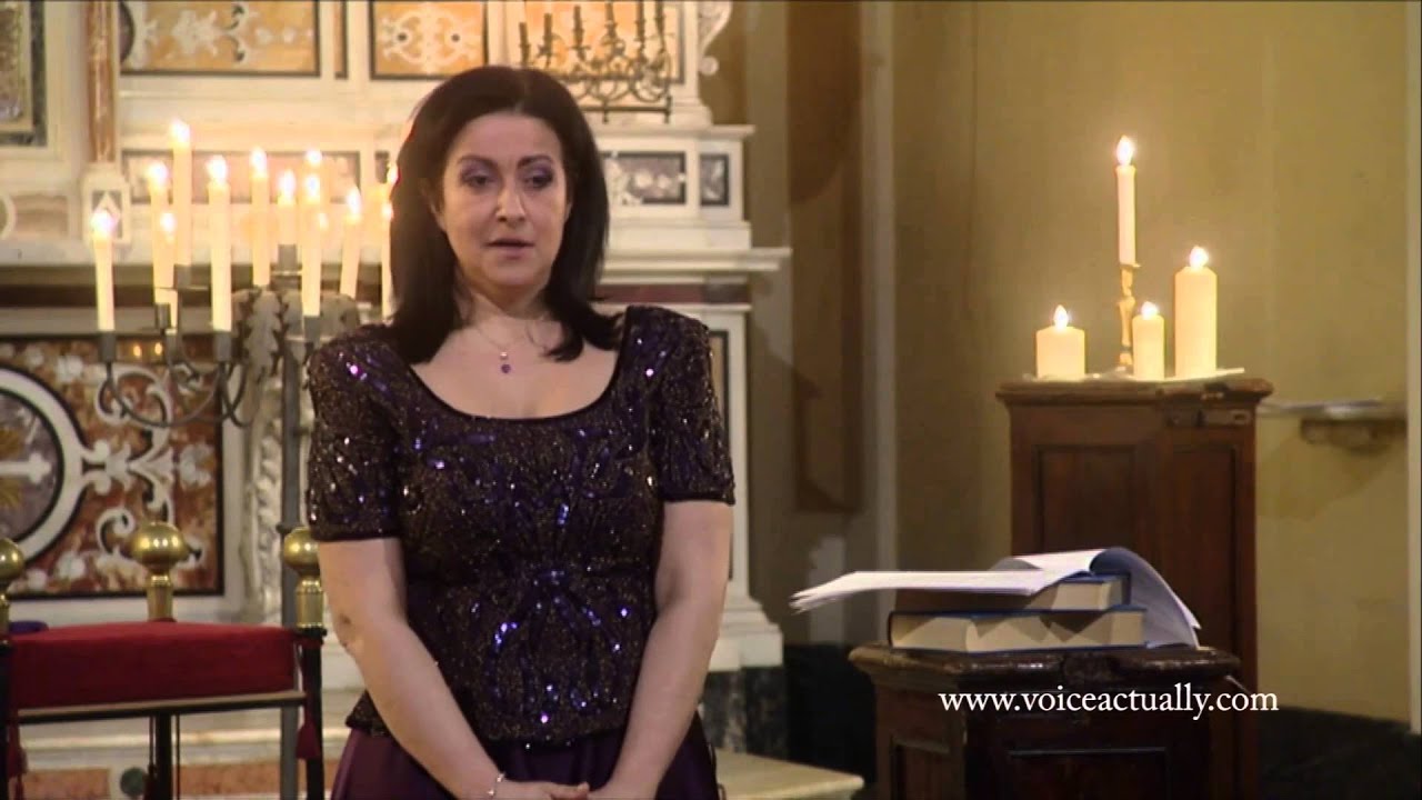 Carla Regina Voice Actually : Ma che vi costa- T. Traetta