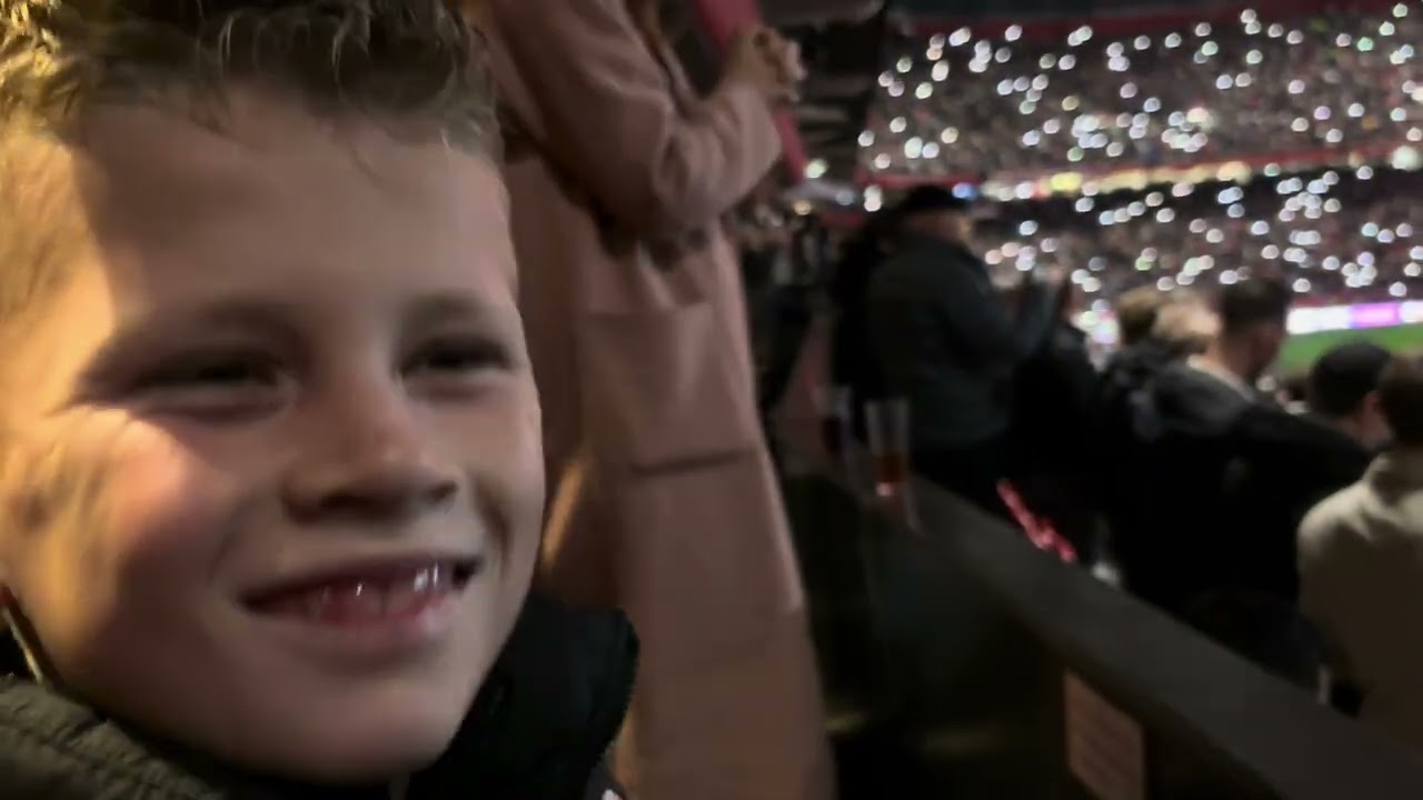 Ajax - AZ | lichtshow + vuurwerk