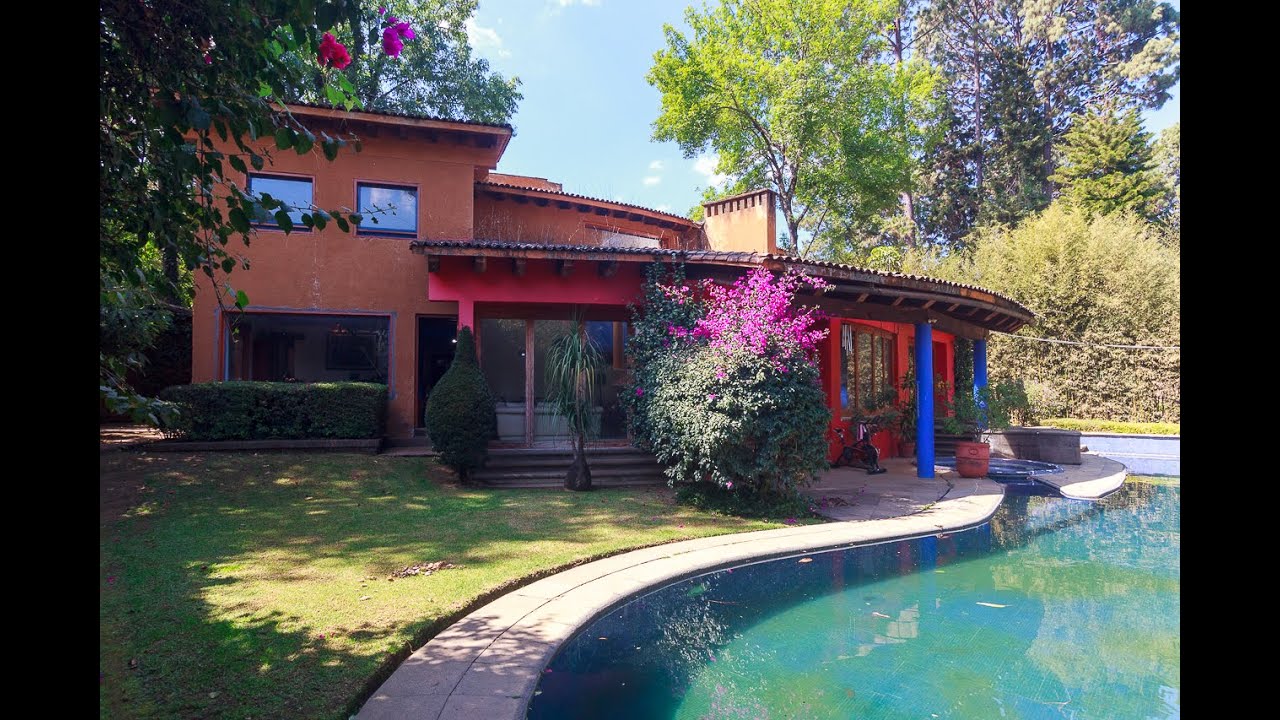 Casa en Venta I Av  del Carmen, Avándaro I Valle de Bravo