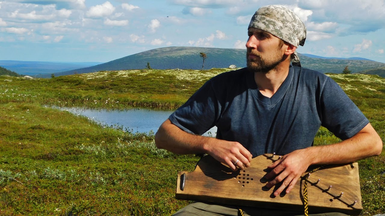 Щипковая техника игры на крыловидных гуслях. Северные тундры   (Gusli, Kokle, Kantele, Kankles)