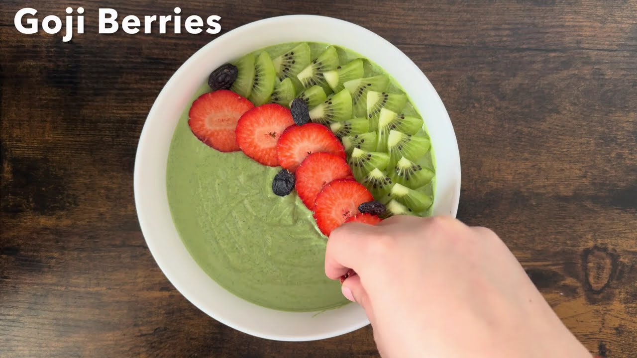 GREEN SMOOTHIE BOWL RECIPE