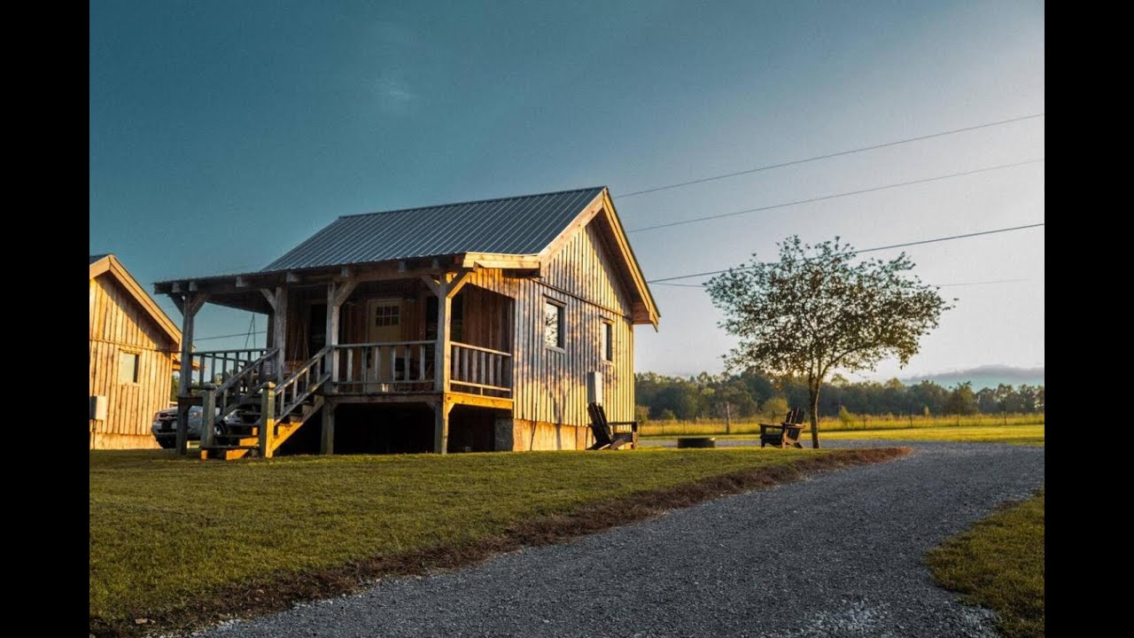 CenterHillLake TinyCabinfor2 PeacefulCountryside Cabin 1 | Cabins in Smithville