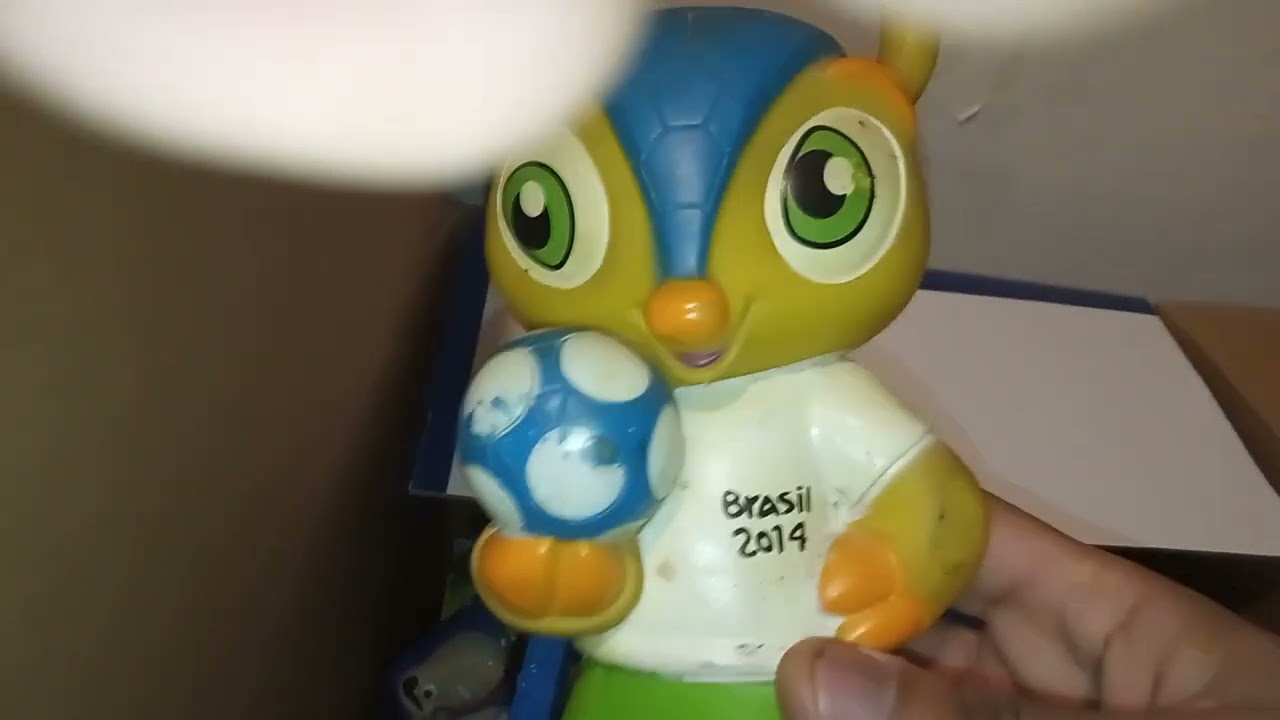 Ordenando mi colección le muestro algunas cosas tengo en caja por falta de espacio 