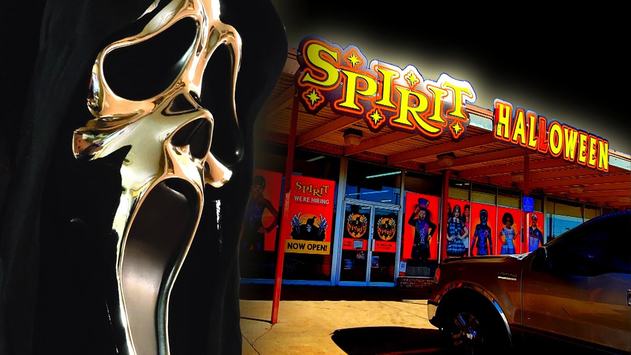 SPIRIT HALLOWEEN 2022 with CHROME GHOSTFACE in ARDMORE OKLAHOMA