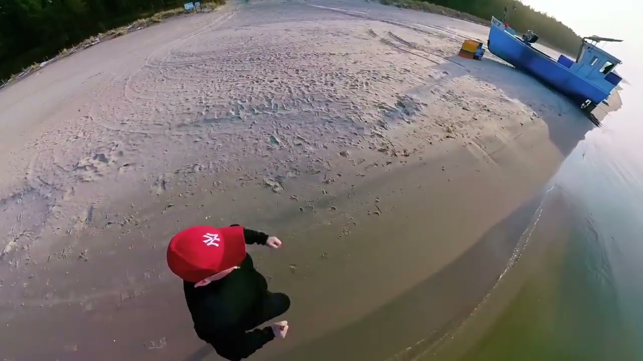 Bieganie na plaży Mierzei Wiślanej 