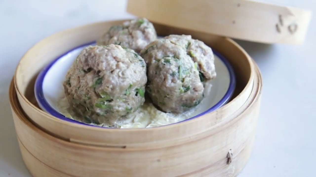 Cantonese Steamed Beef Balls (Ngao Yuk)
