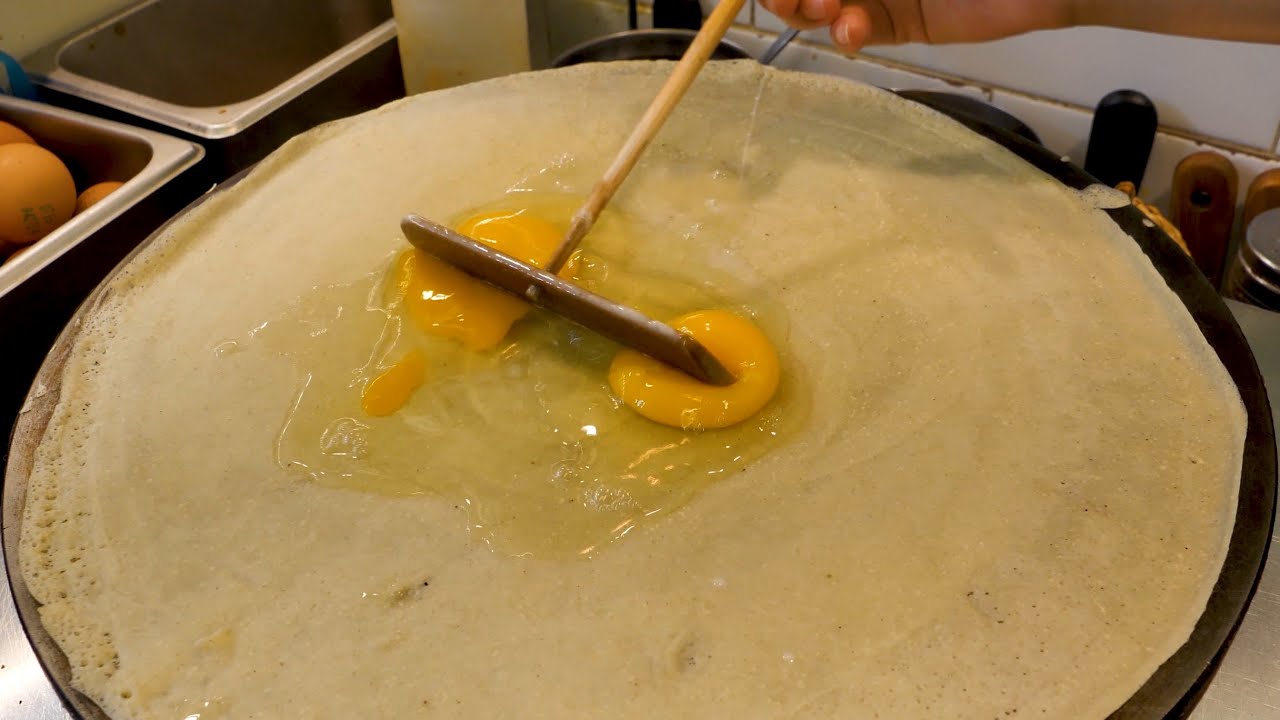 중국식 크레페 지엔빙 / Chinese style Egg Crepe Sandwich (JianBing) - Korean Street Food