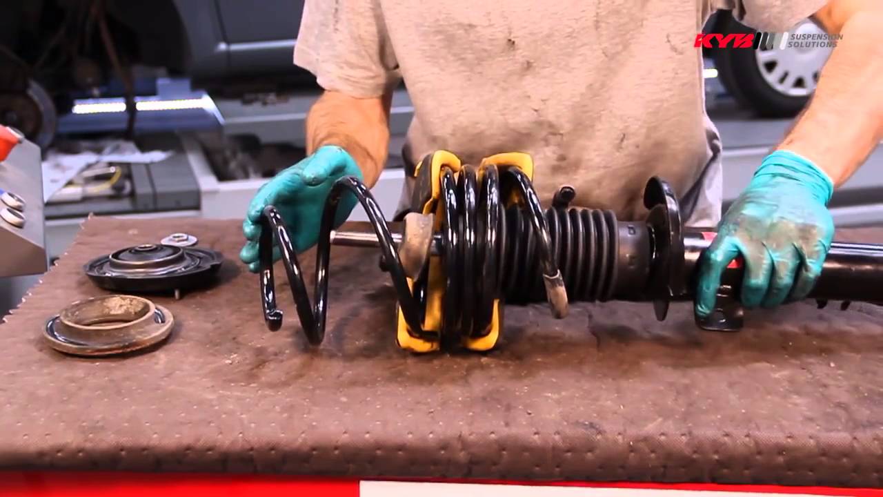 CITROEN C2, C3, DS3 - FRONT - Передние амортизаторы KYB установка