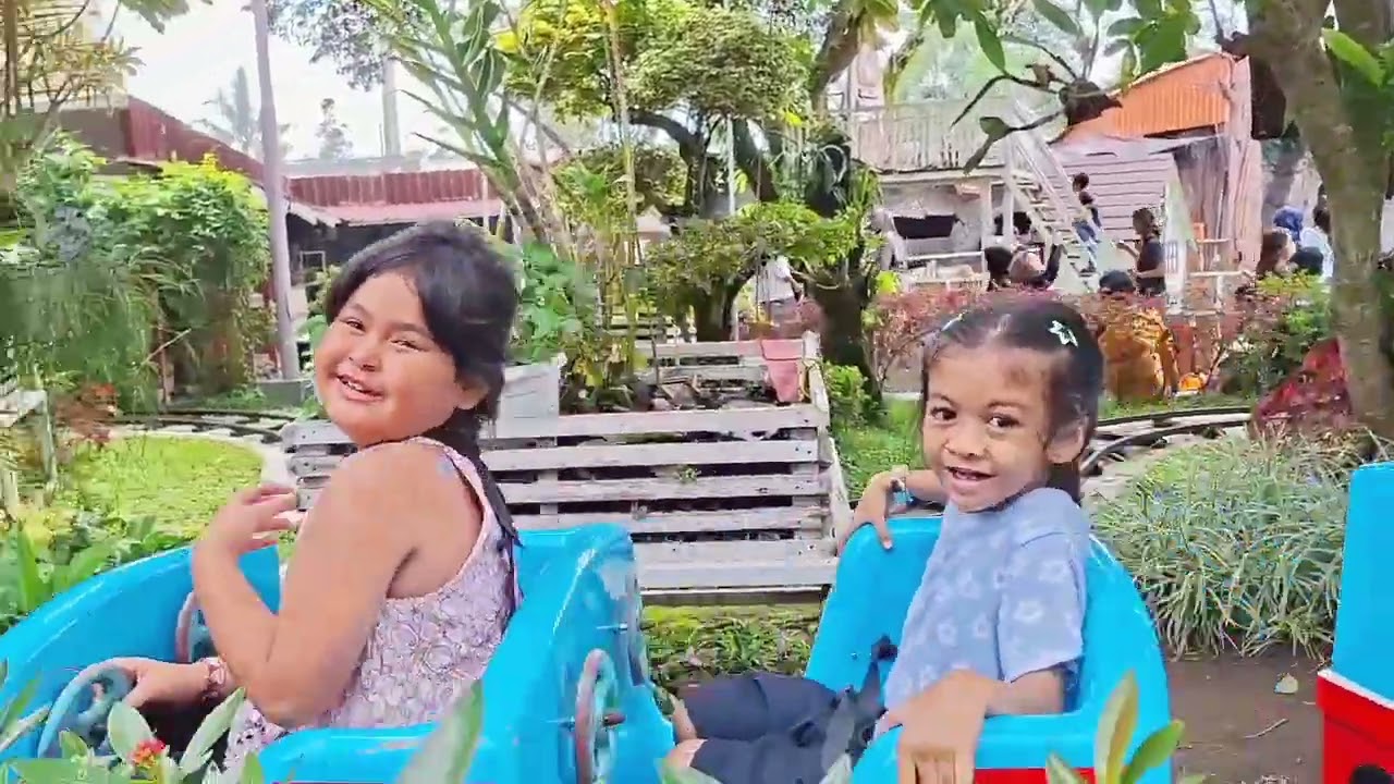 Keliling suraloka zoo
