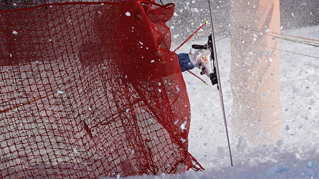 American Ryan Cochran-Siegle crashes at the Kitzbuhel men's downhill