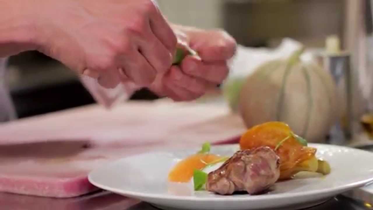 Agneau de lait, fenouil confit à l'orange, melon et crottin de chavignol de Baptiste Fournier