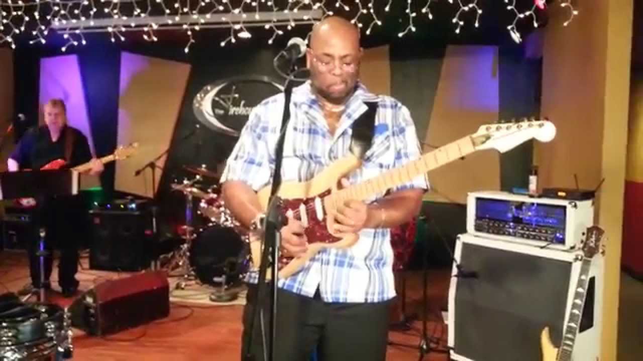 Chicago 9 Tribute Band Performs South California Purples
