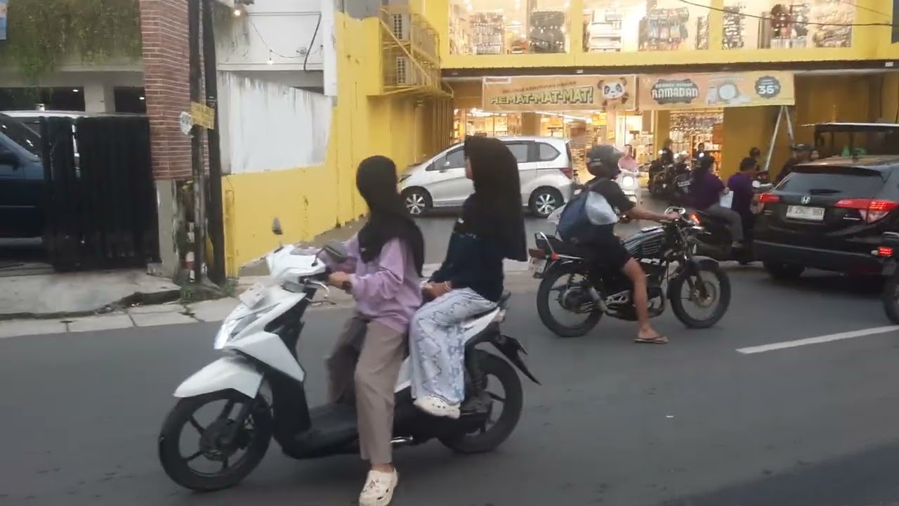 RESTO AMPERA YG SANGAT FAMILIAR DI KOTA BEKASI#ROY ISWANTO HB#❤️❤️🖐