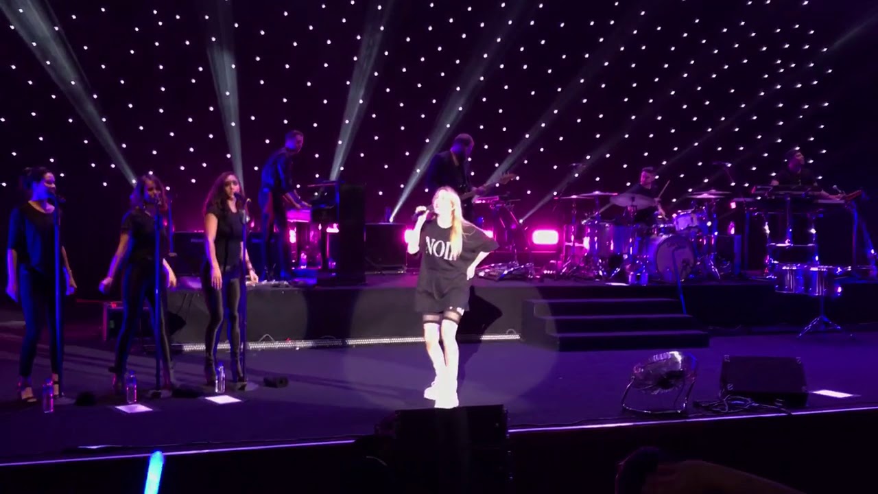 Ellie Goulding  performs 