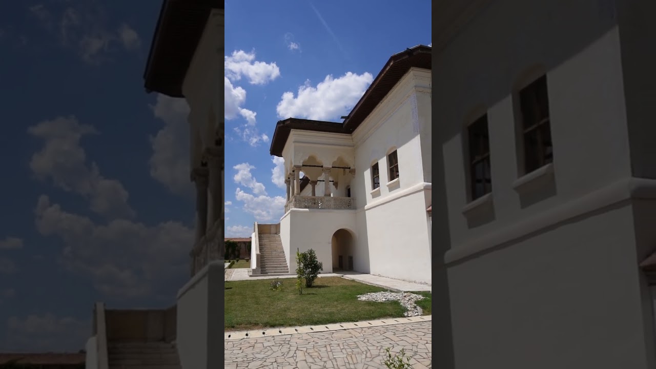 Ansamblul Br&acirc;ncovenesc și Biserica din Potlogi