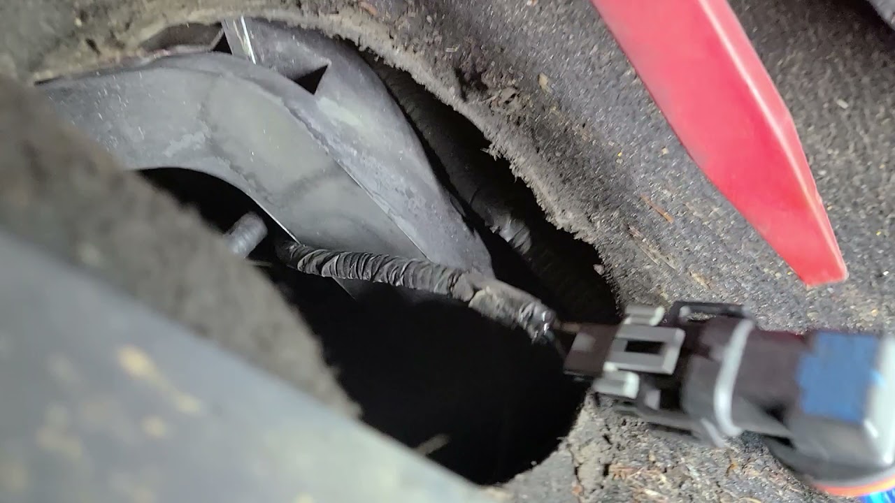 2012 Dodge Durango headlight bulb  replacement