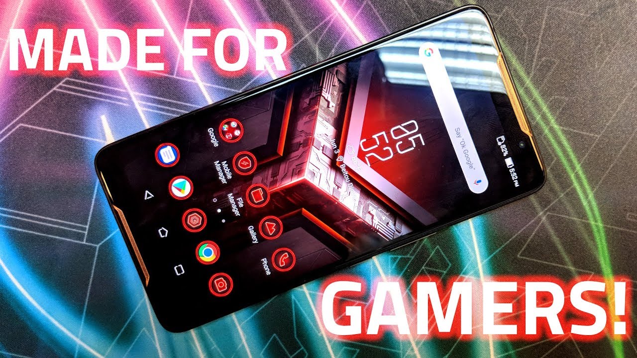 Asus ROG Phone First Look | Ultimate Gaming Smartphone?