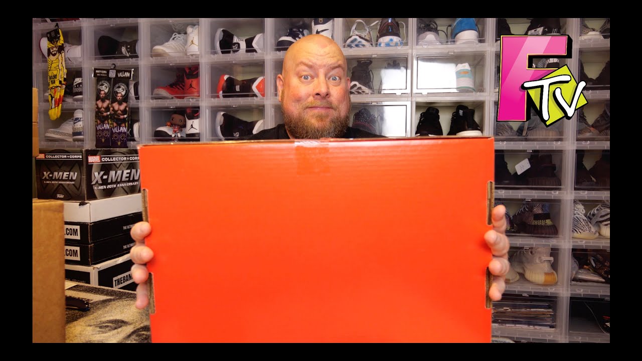 Tearing into a $250 Superior V12 Comic Book Mystery Box