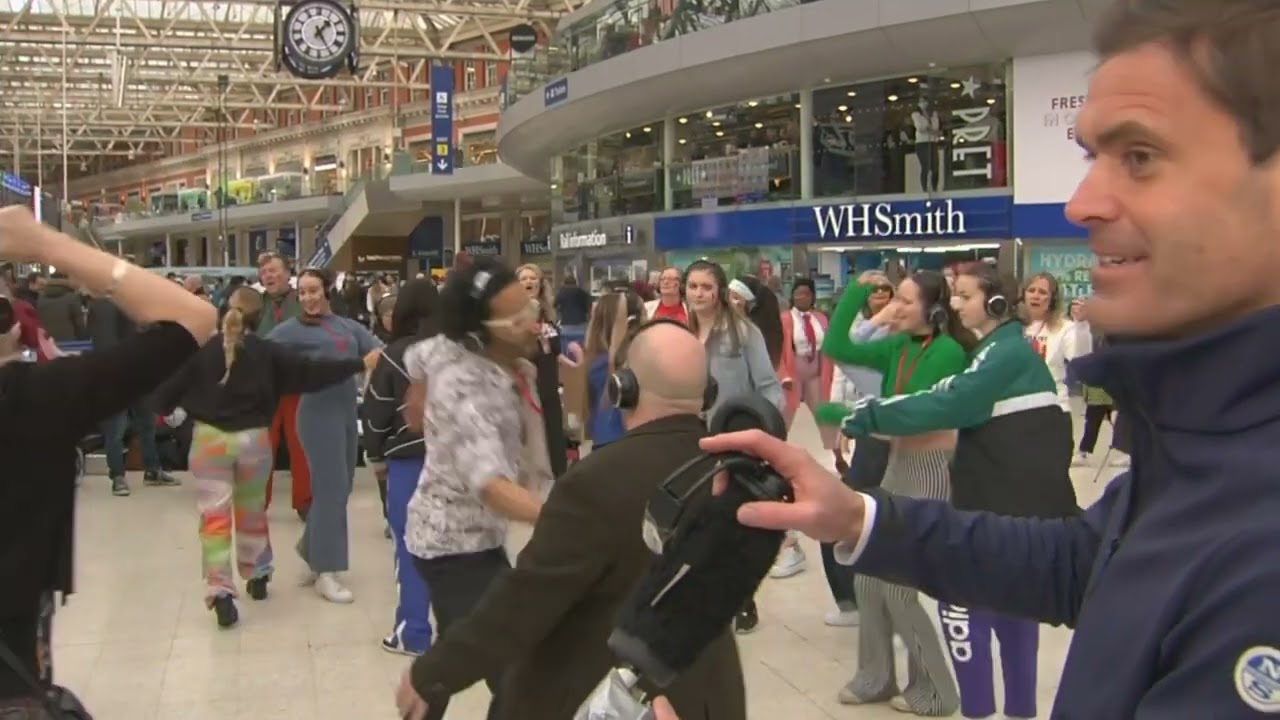 Bowie Boogie At London Station Celebrating 50 Years of Ziggy Stardust
