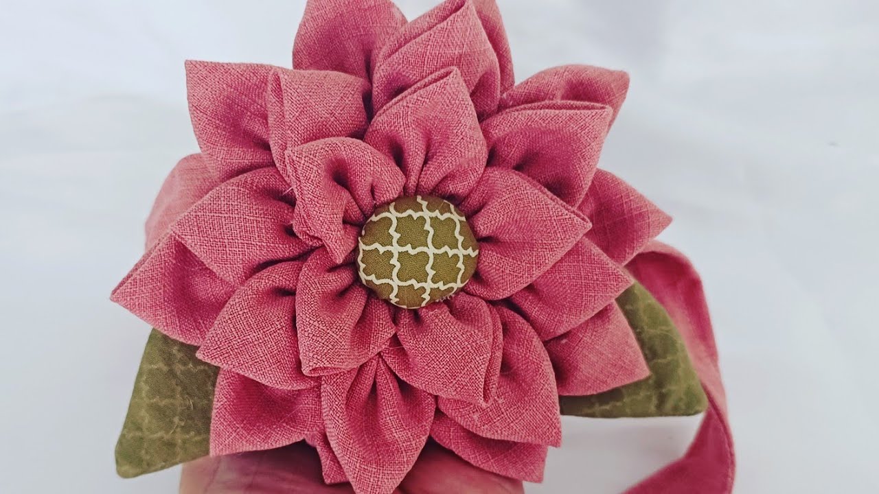prendedor de cortina com flor de tecido, flores de tecido, #tutorial,#diyflower ,fuxico