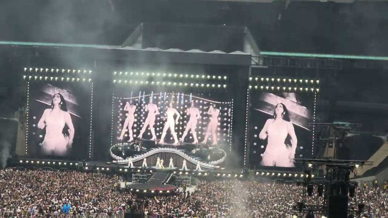 Dua lipa radical optimism tour London Wembley Stadium night 2 levitating