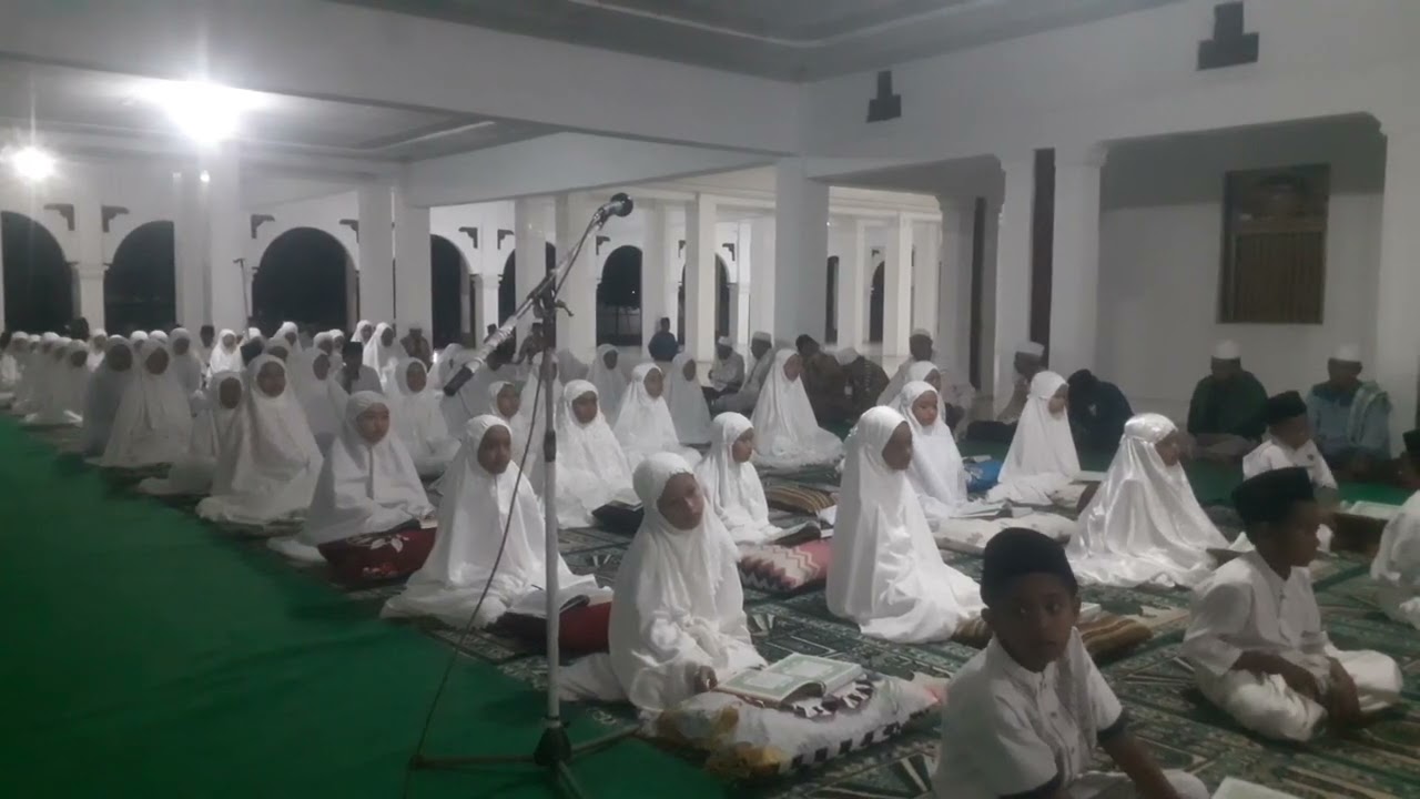 Rangkaian Acara Wisuda Santri Madrasah Diniyah Takmiliyah Masjid Jamiq Raudhatul Muttaqin Kotaraja