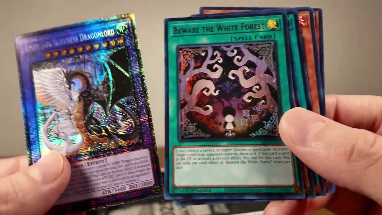2025 YUG Mega Pack Tin 4K UNBOXING
