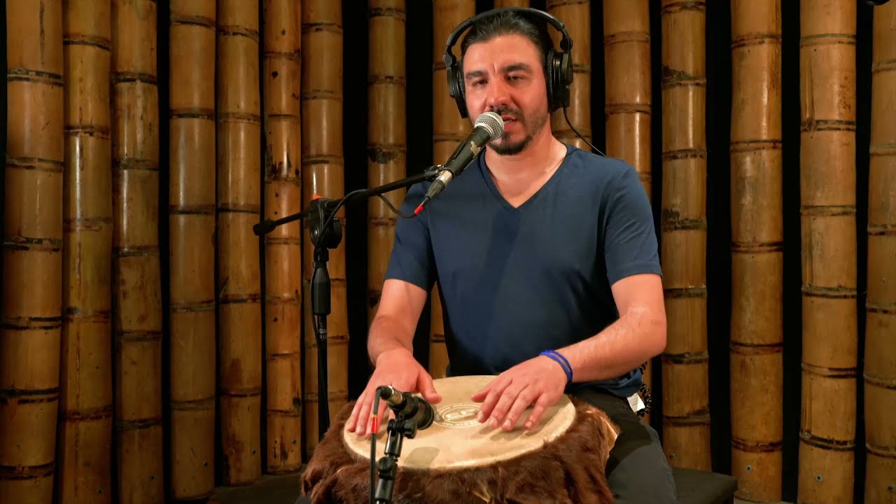 2.3 Ritmo: chalupa. Instrumento: tambor alegre.