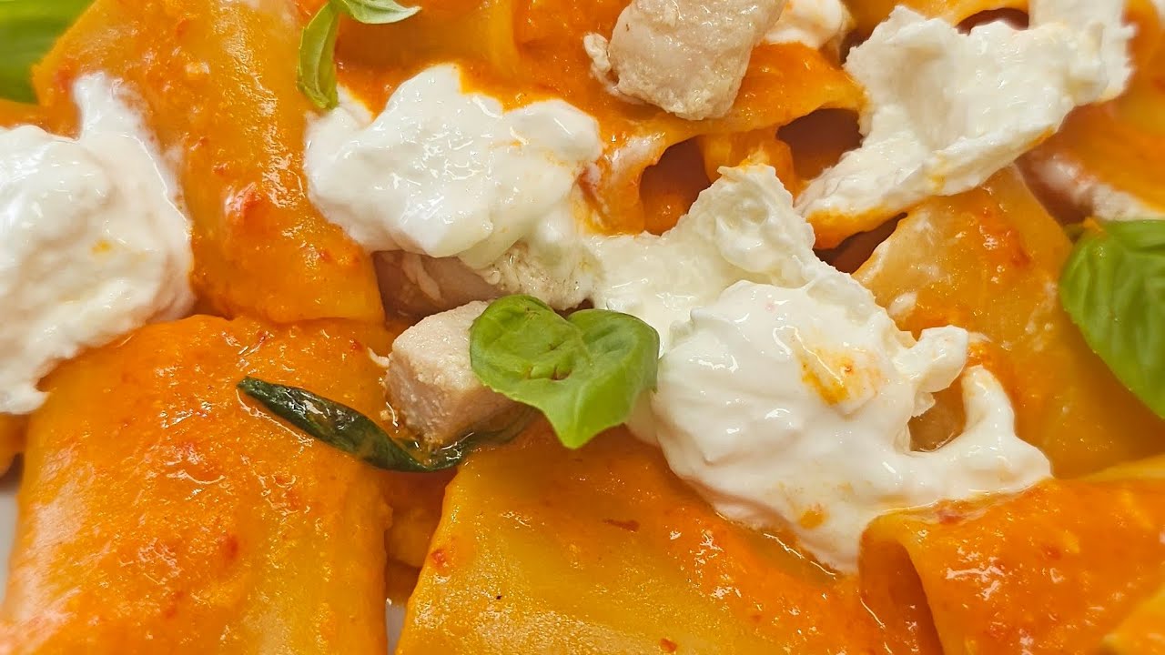 Paccheri pesce spada, peperoni e burrata