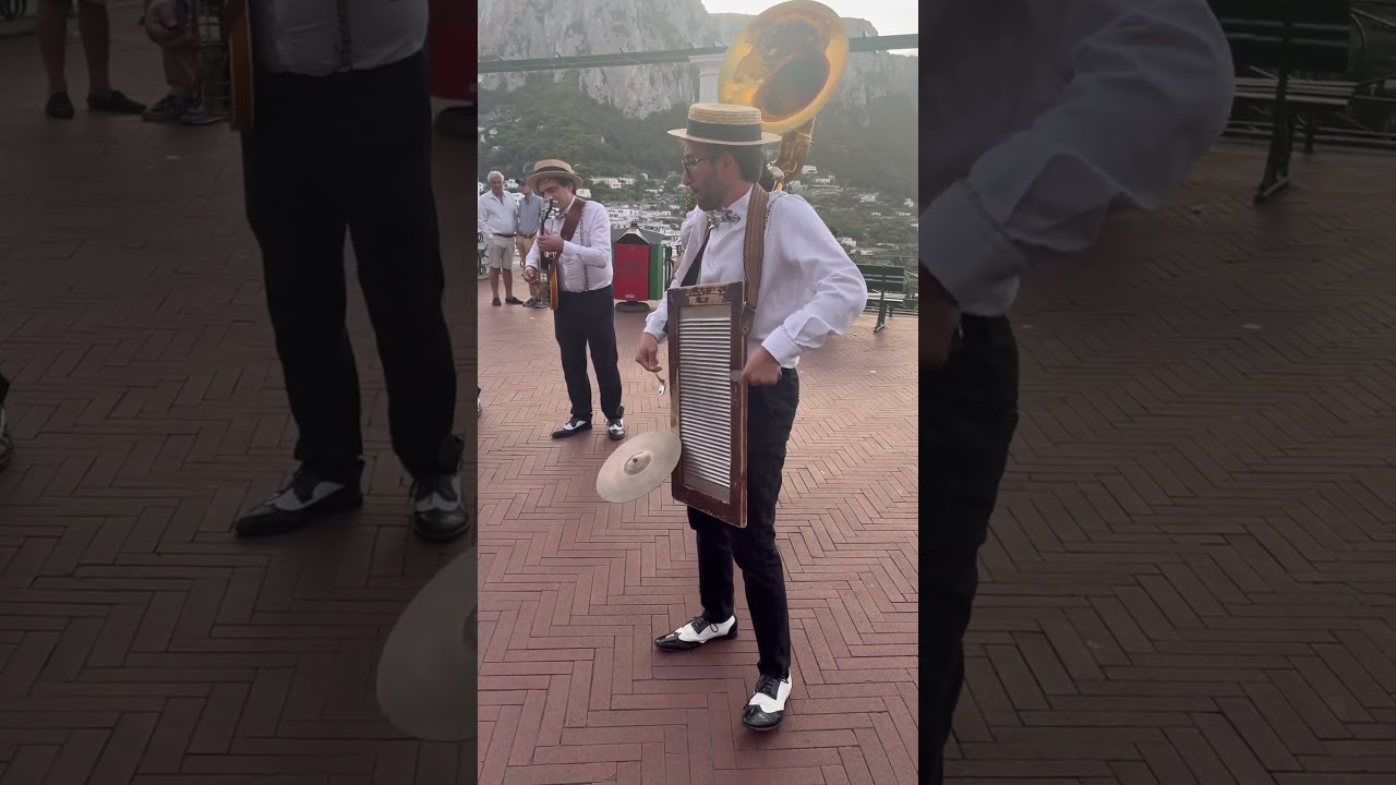 Amazing washboard solo!!