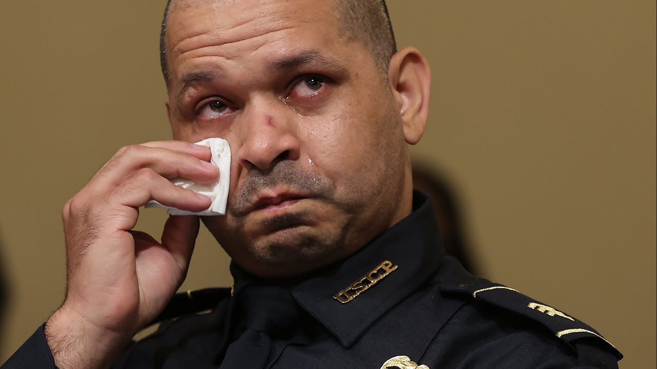 'I'm going to die' - Police officers describe US Capitol attack