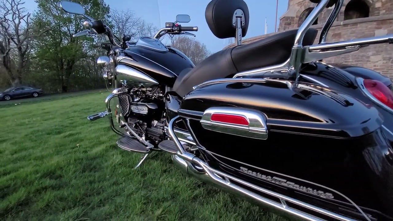 2011 TRIUMPH ROCKET III TOURING REVIEW & PROJECT PLAN VIDEO #1