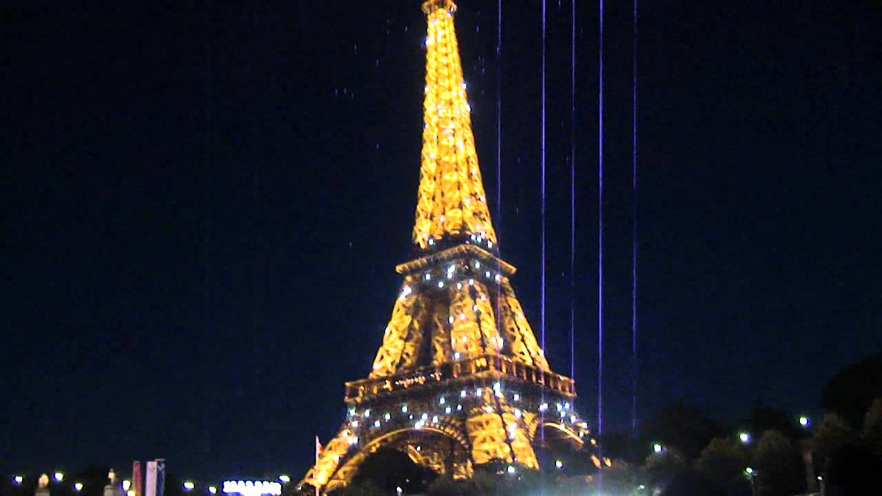 Passeio Paris Iluminado - Ago/2012 - M4H00686.MP4