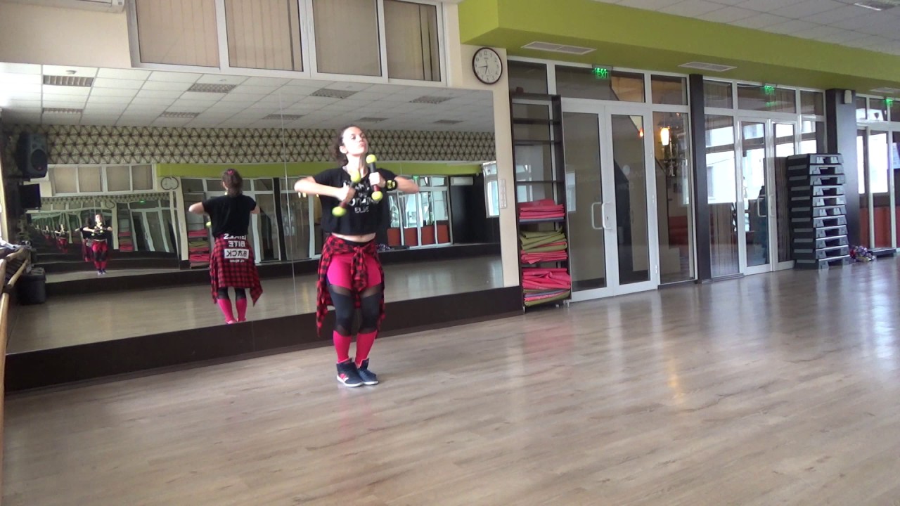 ZUMBA Toning - Piensas - Pitbull feat Gente De Zona (triceps, balance)