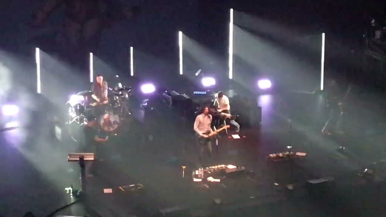 Open Your Eyes (portion) - Snow Patrol live @ The ICC Theatre
