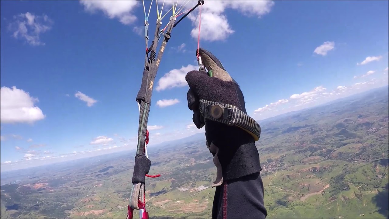 Ibituruna,  vôo de paraglider  em Governador Valadares dia 21 01 2019